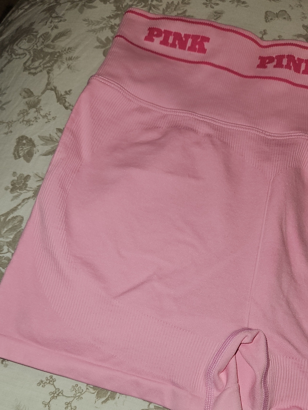 PINK Victoria's Secret Seamless Light Pink Bike Shorts - Picture 6 of 6